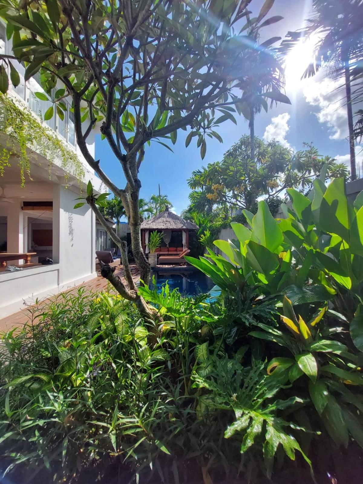 Bale Seminyak (Bali)